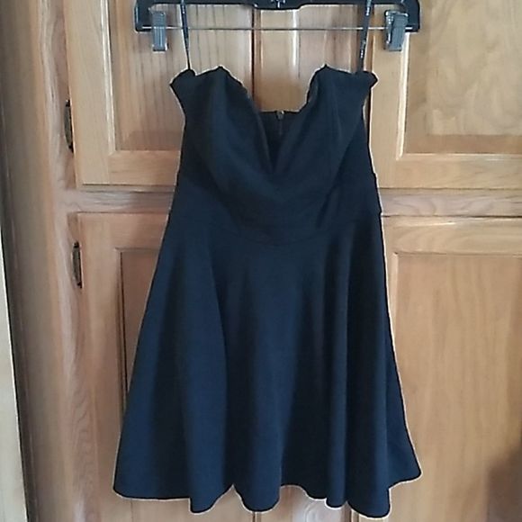 TNFC London Black Strapless Party Dress - Picture 1 of 4